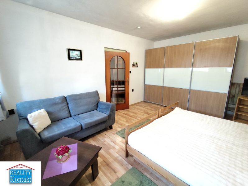 Kiadó 1 szobás lakás, 1 szobás lakás, Nové Zámky, Szlovákia