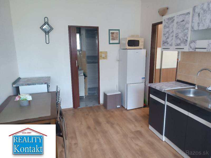 Kiadó 1 szobás lakás, 1 szobás lakás, Nové Zámky, Szlovákia