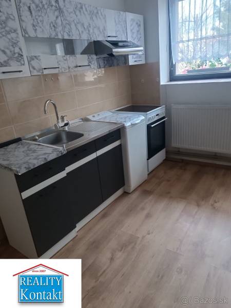 Kiadó 1 szobás lakás, 1 szobás lakás, Nové Zámky, Szlovákia