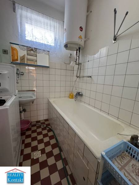 Eladó Családi ház, Családi ház, Hlavná, Nové Zámky, Szlovákia