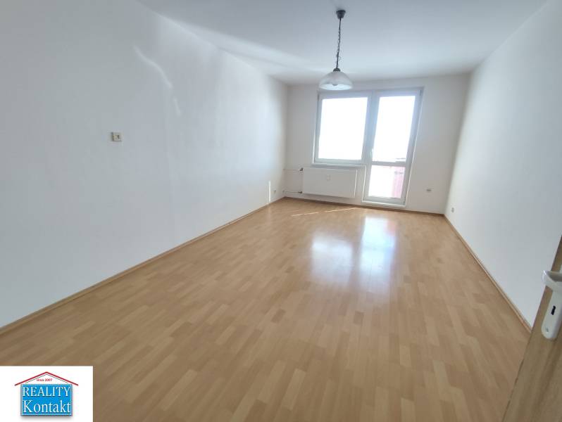 Kiadó 1 szobás lakás, 1 szobás lakás, Nové Zámky, Szlovákia