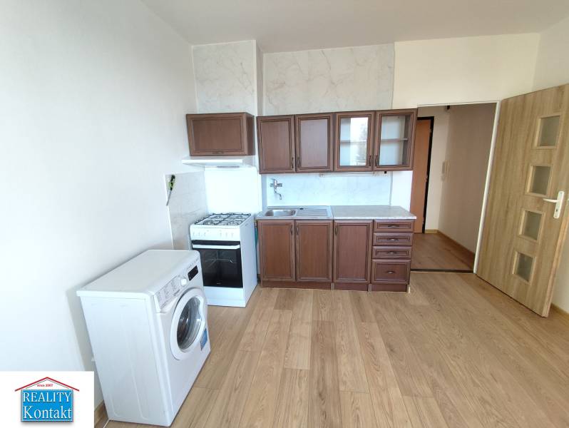 Kiadó 1 szobás lakás, 1 szobás lakás, Nové Zámky, Szlovákia