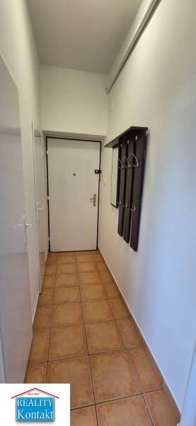 Kiadó 3 szobás lakás, 3 szobás lakás, M.R.Štefánika, Nové Zámky, Szlov