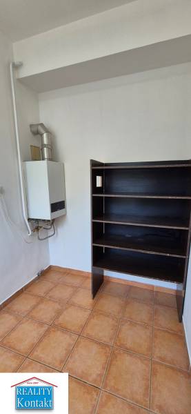 Kiadó 3 szobás lakás, 3 szobás lakás, M.R.Štefánika, Nové Zámky, Szlov