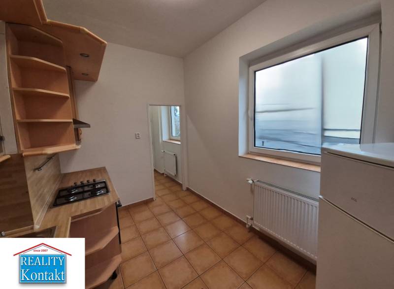 Kiadó 3 szobás lakás, 3 szobás lakás, M.R.Štefánika, Nové Zámky, Szlov