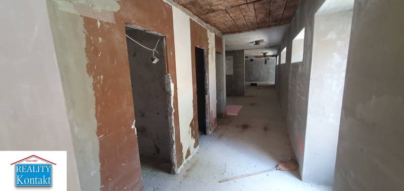 Eladó Üzlethelység, Üzlethelység, Bratov Baldigarovcov, Nové Zámky, Sz