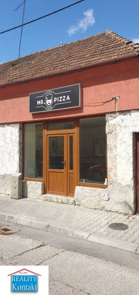 Eladó Üzlethelység, Üzlethelység, Bratov Baldigarovcov, Nové Zámky, Sz
