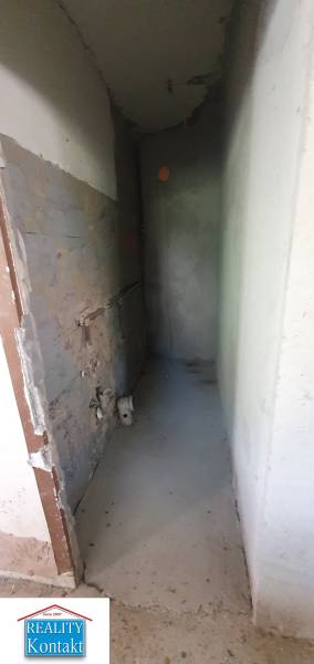 Eladó Üzlethelység, Üzlethelység, Bratov Baldigarovcov, Nové Zámky, Sz