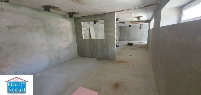 Eladó Üzlethelység, Üzlethelység, Bratov Baldigarovcov, Nové Zámky, Sz