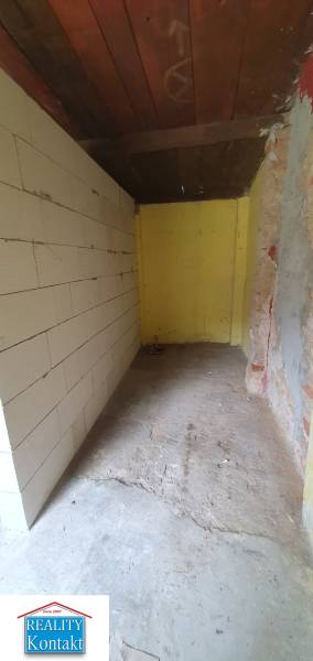 Eladó Üzlethelység, Üzlethelység, Bratov Baldigarovcov, Nové Zámky, Sz