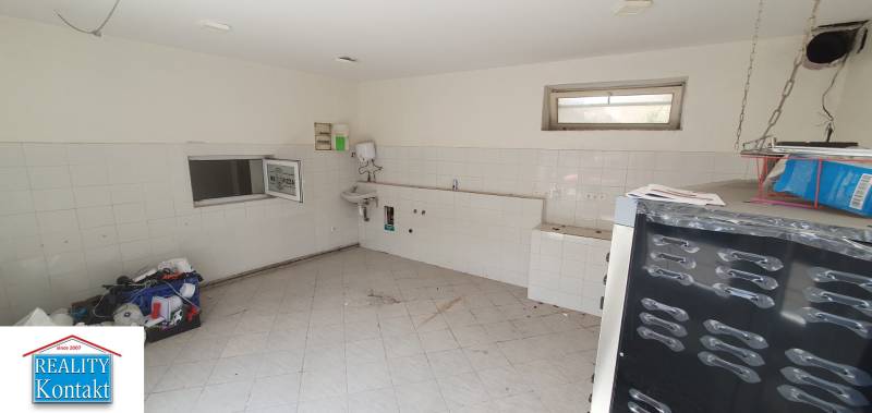 Eladó Üzlethelység, Üzlethelység, Bratov Baldigarovcov, Nové Zámky, Sz