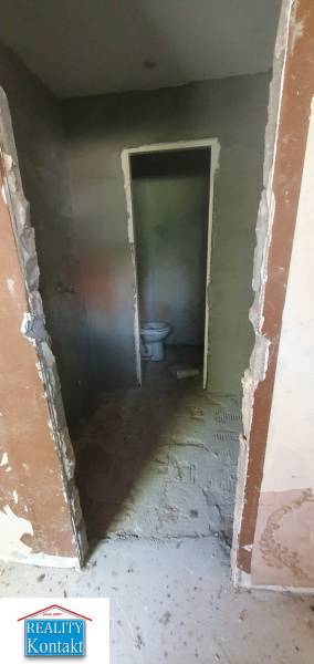 Eladó Üzlethelység, Üzlethelység, Bratov Baldigarovcov, Nové Zámky, Sz