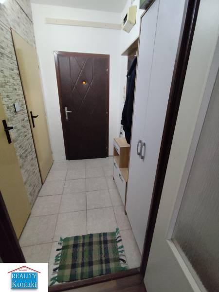 Eladó Garzonlakás, Garzonlakás, Nové Zámky, Szlovákia