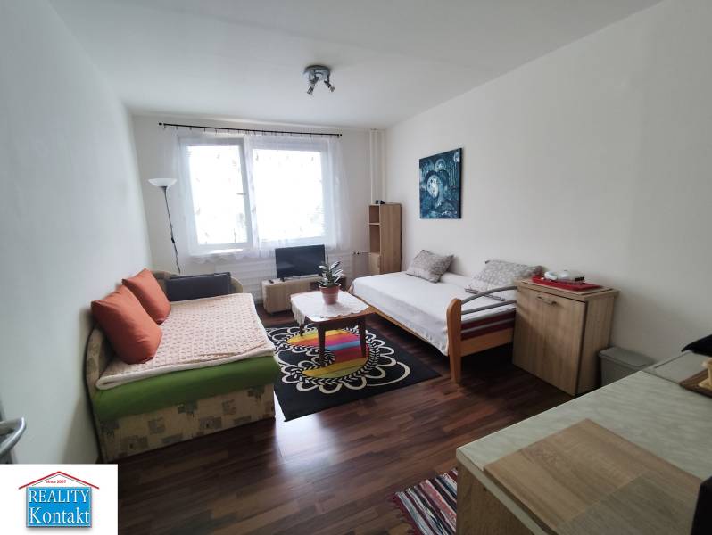 Eladó Garzonlakás, Garzonlakás, Nové Zámky, Szlovákia