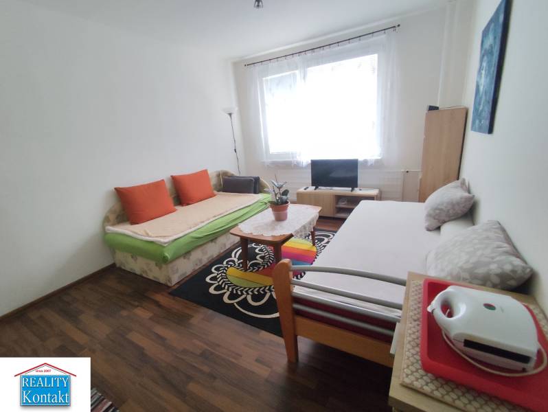 Eladó Garzonlakás, Garzonlakás, Nové Zámky, Szlovákia