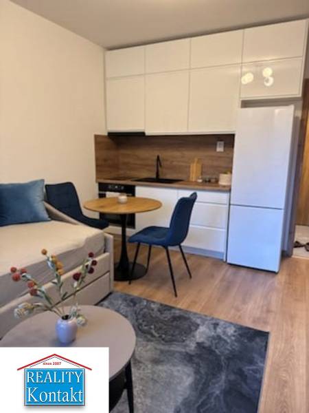 Kiadó Garzonlakás, Garzonlakás, Nové Zámky, Szlovákia