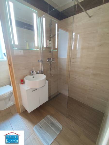 Kiadó 3 szobás lakás, 3 szobás lakás, Nové Zámky, Szlovákia