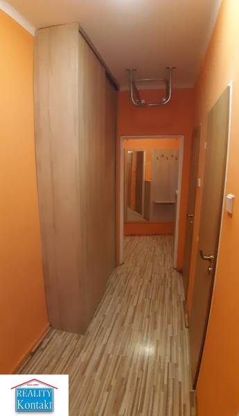 Kiadó 2 szobás lakás, 2 szobás lakás, Nové Zámky, Szlovákia