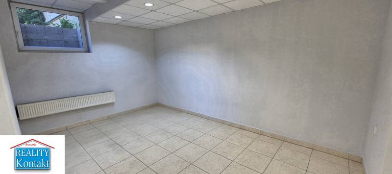 Kiadó Üzlethelység, Üzlethelység, Nové Zámky, Szlovákia