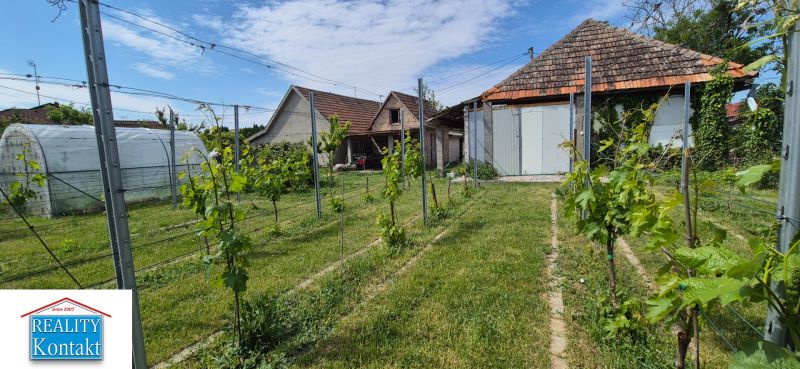 Eladó Családi ház, Családi ház, 377, Nové Zámky, Szlovákia
