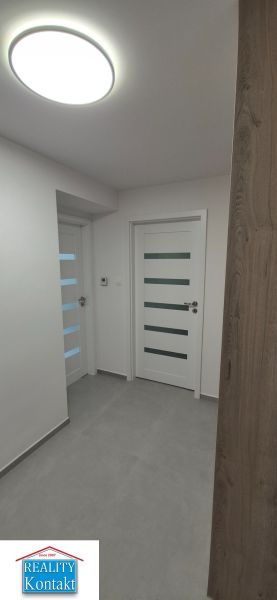 Kiadó 2 szobás lakás, 2 szobás lakás, Nové Zámky, Szlovákia