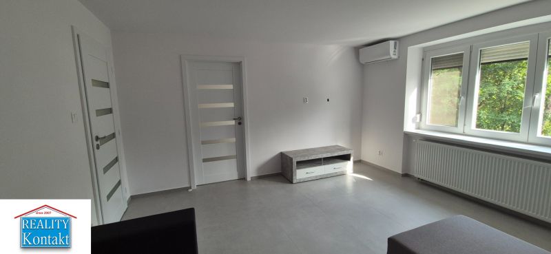 Kiadó 2 szobás lakás, 2 szobás lakás, Nové Zámky, Szlovákia
