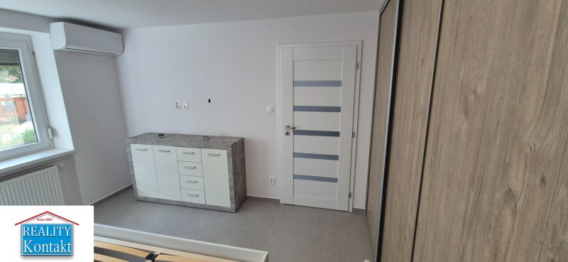 Kiadó 2 szobás lakás, 2 szobás lakás, Nové Zámky, Szlovákia