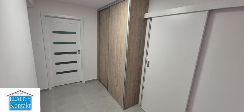 Kiadó 2 szobás lakás, 2 szobás lakás, Nové Zámky, Szlovákia