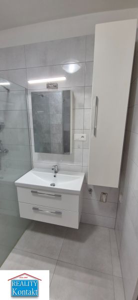 Kiadó 1 szobás lakás, 1 szobás lakás, Nové Zámky, Szlovákia
