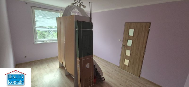 Kiadó 1 szobás lakás, 1 szobás lakás, Nové Zámky, Szlovákia