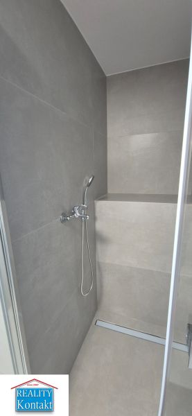 Kiadó 2 szobás lakás, 2 szobás lakás, Nové Zámky, Szlovákia
