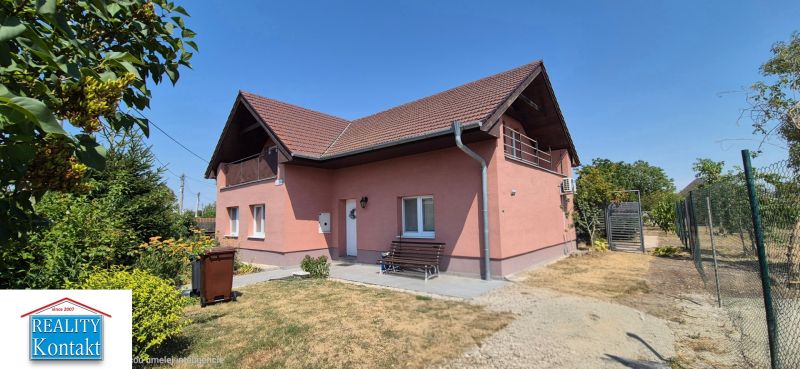 Eladó Családi ház, Családi ház, Cintorínska, Nové Zámky, Szlovákia