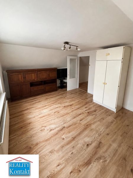 Eladó Családi ház, Családi ház, Cintorínska, Nové Zámky, Szlovákia