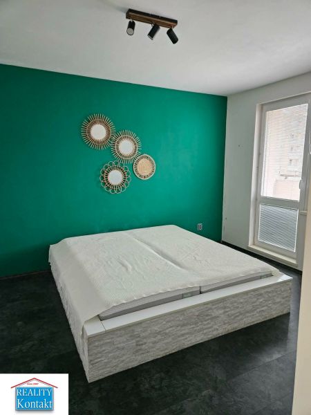 Kiadó 1 szobás lakás, 1 szobás lakás, Nové Zámky, Szlovákia