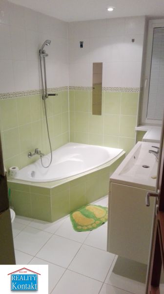 Kiadó 3 szobás lakás, 3 szobás lakás, Nové Zámky, Szlovákia