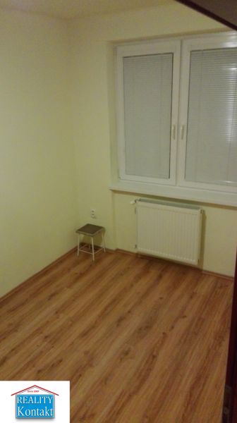 Kiadó 3 szobás lakás, 3 szobás lakás, Nové Zámky, Szlovákia