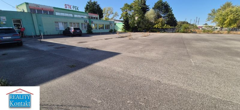 *ELADÓ: Nagy méretű keresked.komplexum 3350 m²-es telekkel Nové Zámky