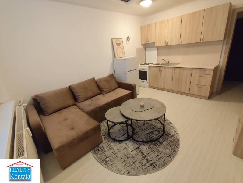 Kiadó Garzonlakás, Garzonlakás, Nové Zámky, Szlovákia