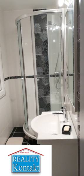 Kiadó 1 szobás lakás, 1 szobás lakás, Nové Zámky, Szlovákia