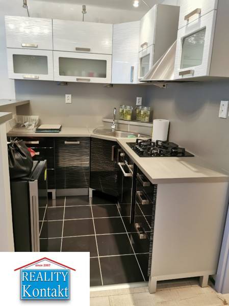 Kiadó 1 szobás lakás, 1 szobás lakás, Nové Zámky, Szlovákia