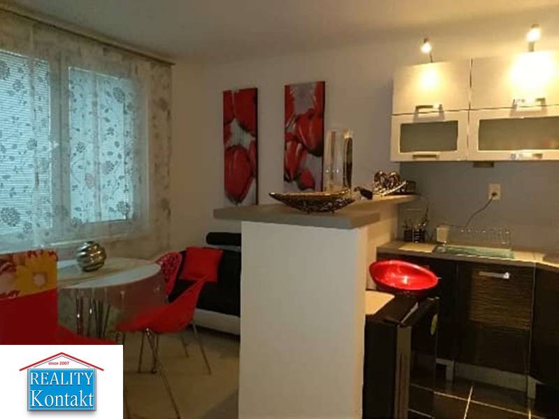 Kiadó 1 szobás lakás, 1 szobás lakás, Nové Zámky, Szlovákia