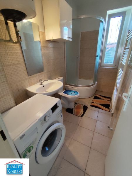 Kiadó 1 szobás lakás, 1 szobás lakás, Nové Zámky, Szlovákia