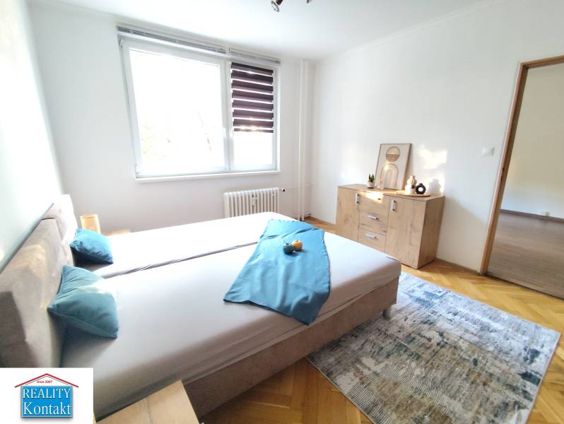 Kiadó 1 szobás lakás, 1 szobás lakás, Nové Zámky, Szlovákia