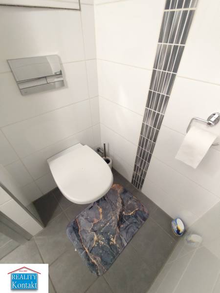 Kiadó 1 szobás lakás, 1 szobás lakás, Nové Zámky, Szlovákia