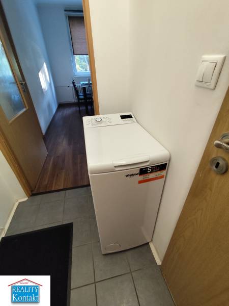 Kiadó 1 szobás lakás, 1 szobás lakás, Nové Zámky, Szlovákia