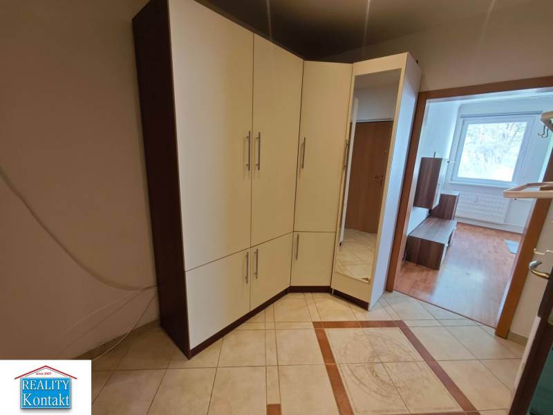 Kiadó 1 szobás lakás, 1 szobás lakás, Nové Zámky, Szlovákia