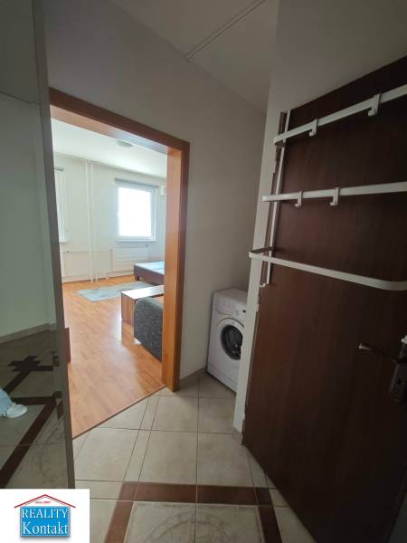 Kiadó 1 szobás lakás, 1 szobás lakás, Nové Zámky, Szlovákia